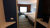 Holiday Inn Express & Suites Coffeyville Suite