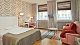 Cortiina Hotel Room