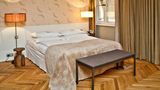 Cortiina Hotel Room