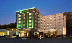 Holiday Inn Suites Philadelphia W