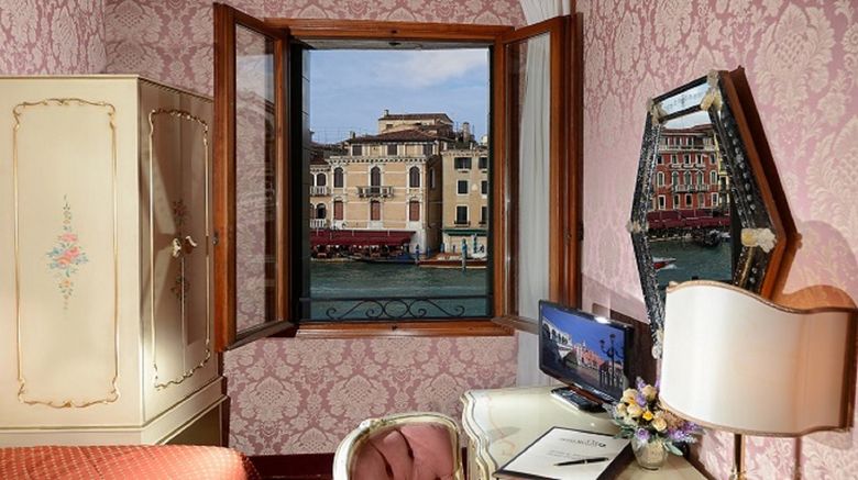 <b>Hotel Rialto Room</b>. Images powered by <a href="https://leonardo.com/" title="Leonardo Worldwide" target="_blank">Leonardo</a>.