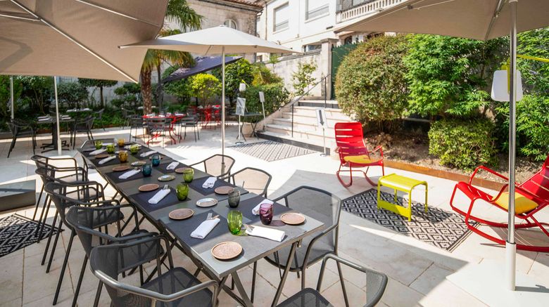 <b>Mercure Angouleme-Hotel de France Restaurant</b>. Images powered by <a href="https://leonardo.com/" title="Leonardo Worldwide" target="_blank">Leonardo</a>.