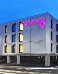 Moxy Lausanne Flon