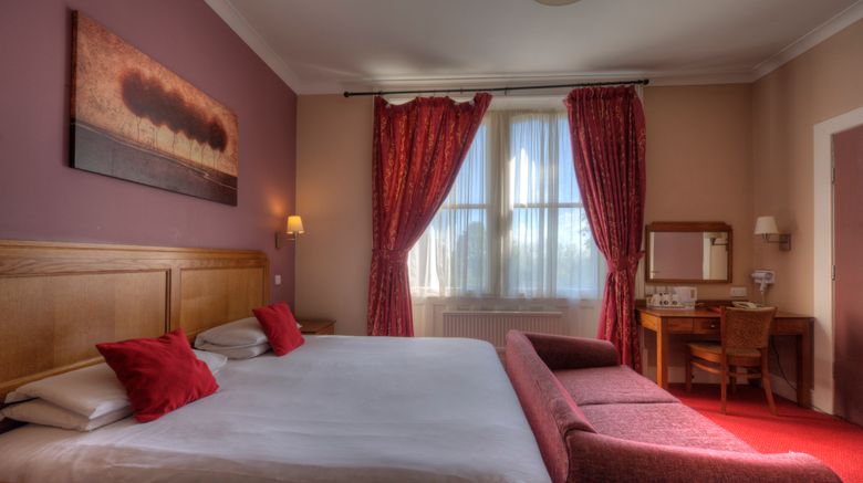 <b>The Brentwood Hotel Room</b>. Images powered by <a href="https://leonardo.com/" title="Leonardo Worldwide" target="_blank">Leonardo</a>.