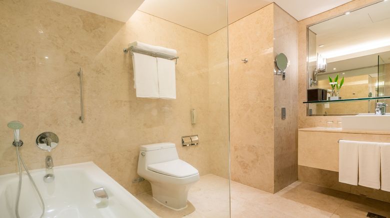 Holiday Inn Bangkok Silom Bangkok Thailand Hotels First Class Hotels In Bangkok Gds Reservation Codes Travelage West