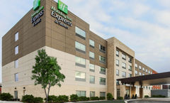 Holiday Inn Express-Suites O'Hare Arpt