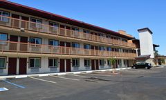 Red Roof Inn & Suites Sacramento North