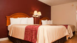 Red Roof Inn & Suites Jackson, TN Room