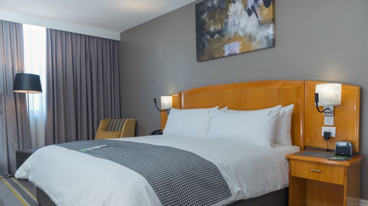 Holiday Inn Mutare Room