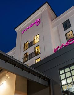 MOXY Memphis Downtown