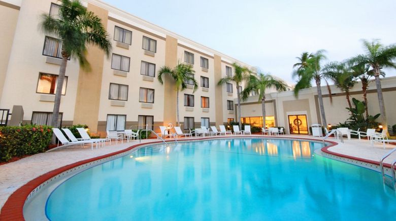 <b>Holiday Inn Fort Myers - Downtown Area Pool</b>. Images powered by <a href="https://leonardo.com/" title="Leonardo Worldwide" target="_blank">Leonardo</a>.