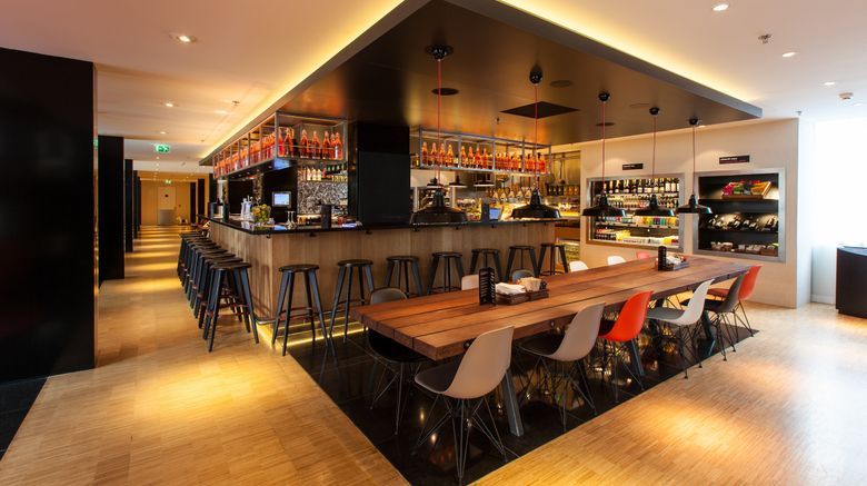 <b>citizenM Amsterdam South Restaurant</b>. Images powered by <a href="https://leonardo.com/" title="Leonardo Worldwide" target="_blank">Leonardo</a>.