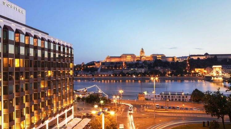 Sofitel Budapest Chain Bridge Exterior