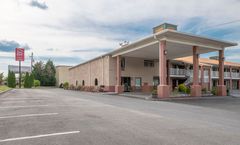 Red Roof Inn & Suites Rome