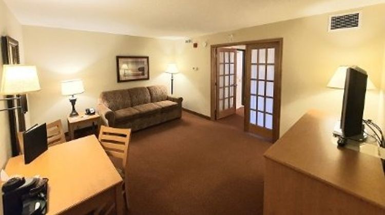 AmeriVu Inn & Suites Waconia Room