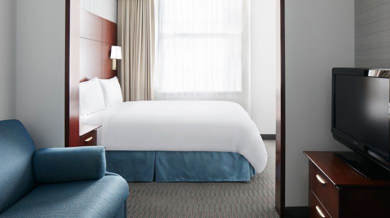 Club Quarters Hotel, Wacker at Michigan- Chicago, IL Hotels- First Class  Hotels in Chicago- GDS Reservation Codes | TravelAge West