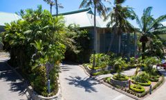 Gateway Hotel & Apartments