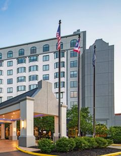 Sheraton Suites Columbus Worthington