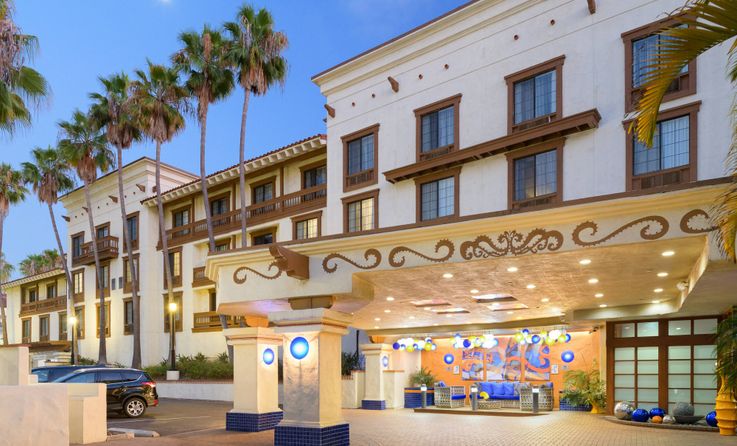 Wyndham Garden San Diego near SeaWorld Images & Videos- First Class San