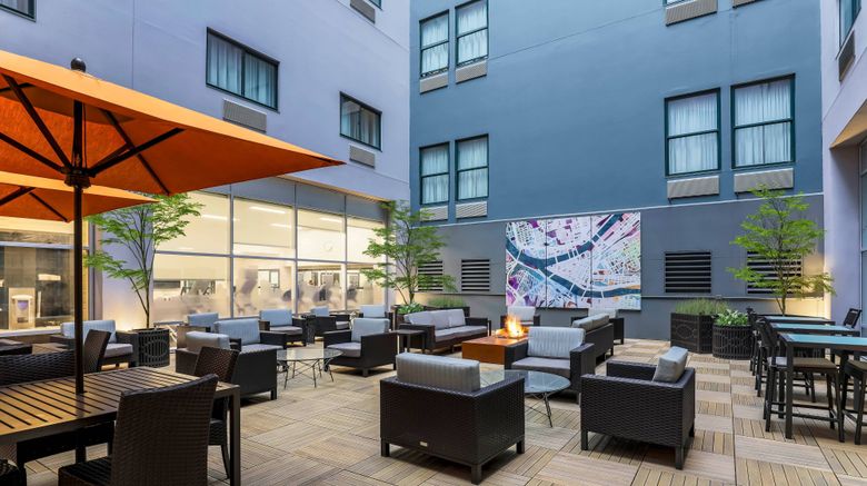 Courtyard Marriott Pittsburgh Downtown Exterior. Images powered by <a href="http://www.leonardo.com" target="_blank" rel="noopener">Leonardo</a>.