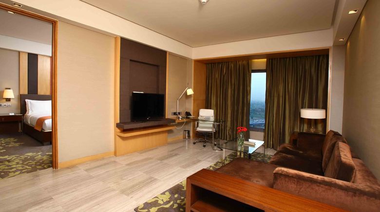 <b>Holiday Inn New Delhi Mayur Vihar Noida Suite</b>. Images powered by <a href="https://leonardo.com/" title="Leonardo Worldwide" target="_blank">Leonardo</a>.