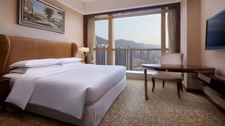 Sheraton Chongqing Hotel Room