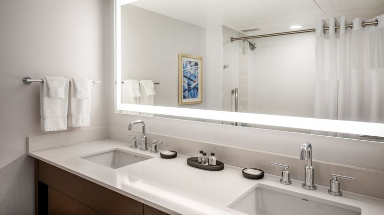 <b>Crowne Plaza-The Desmond Hotel Room</b>. Images powered by <a href="https://leonardo.com/" title="Leonardo Worldwide" target="_blank">Leonardo</a>.