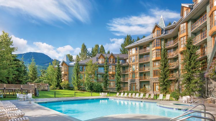 Whistler Cascade Lodge Room