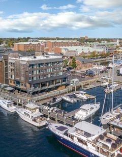 Club Wyndham Long Wharf