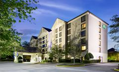 Holiday Inn Express & Suites Alpharetta