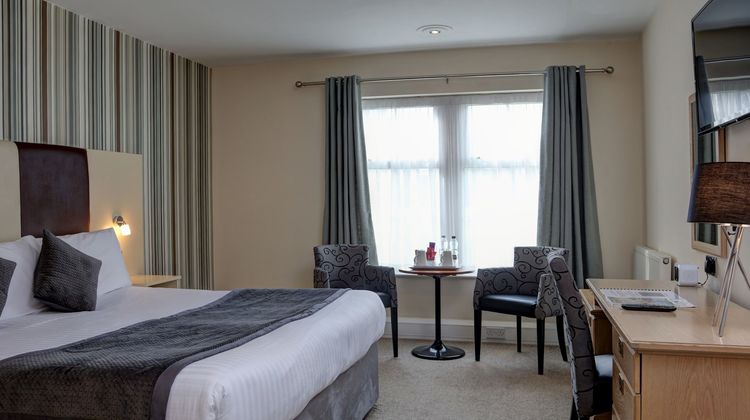 Allerton Court Hotel Room