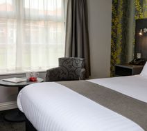 Allerton Court Hotel Room