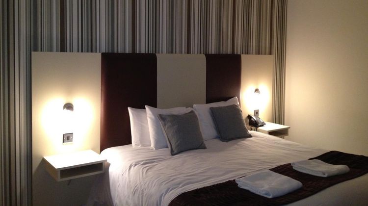 Allerton Court Hotel Room