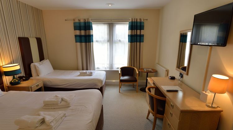 Allerton Court Hotel Room