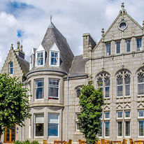 Atholl Hotel