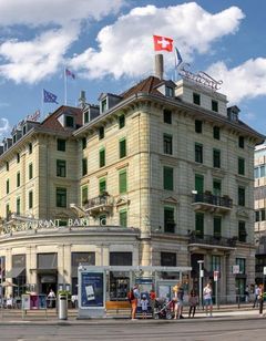 Central Plaza Hotel