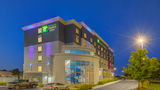 Holiday Inn Express Woodstock South Exterior