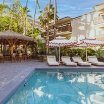 White Sands Hotel