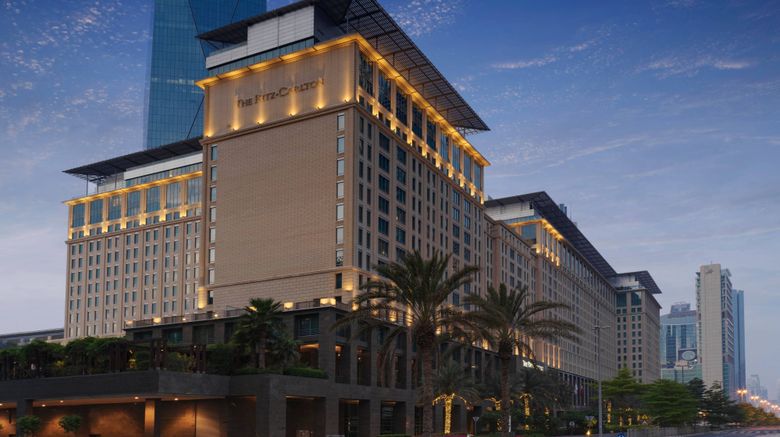 Ritz Carlton Dubai Intl Finance Center Dubai United Arab Emirates Hotels Deluxe Hotels In Dubai Gds Reservation Codes Travelage West