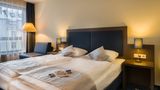 Novum Hotel Imperial Frankfurt Room