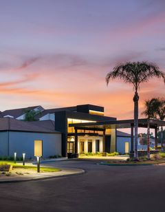 Courtyard by Marriott Fresno