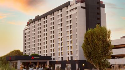 Marriott Riverside at Convention Center