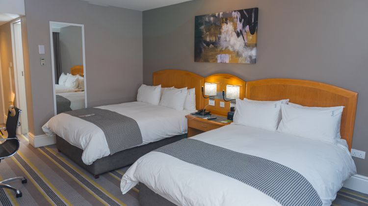 Holiday Inn Mutare Room