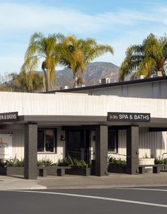 Dr Wilkinson's Backyard Resort
