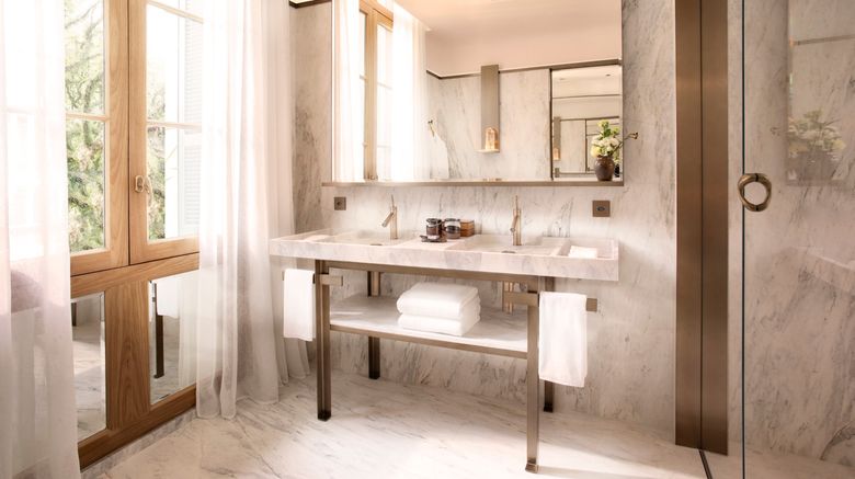 <b>Rosewood Sao Paulo Room</b>. Images powered by <a href="https://leonardo.com/" title="Leonardo Worldwide" target="_blank">Leonardo</a>.