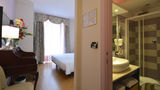 Due Mondi Hotel Room