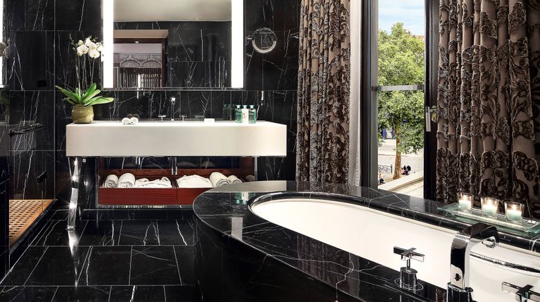 <b>Bulgari Hotel London Room</b>. Images powered by <a href="https://leonardo.com/" title="Leonardo Worldwide" target="_blank">Leonardo</a>.