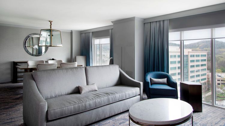 Franklin Marriott Cool Springs Suite