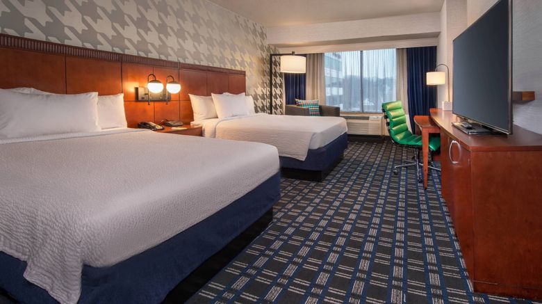 <b>Courtyard by Marriott Crystal City Room</b>. Images powered by <a href="https://leonardo.com/" title="Leonardo Worldwide" target="_blank">Leonardo</a>.
