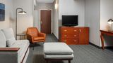 Courtyard Long Island MacArthur Airport Suite